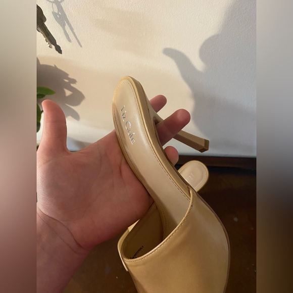 Nude heels - Picture 3 of 6